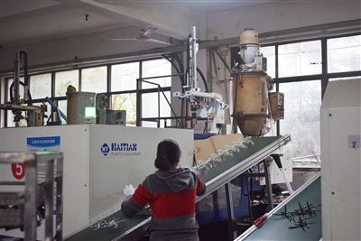 帅达工具厂 小眼镜闯出大市场